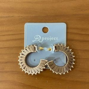 Boutique Gold Studded Brown String Wrapped Hoop Earrings - NWT